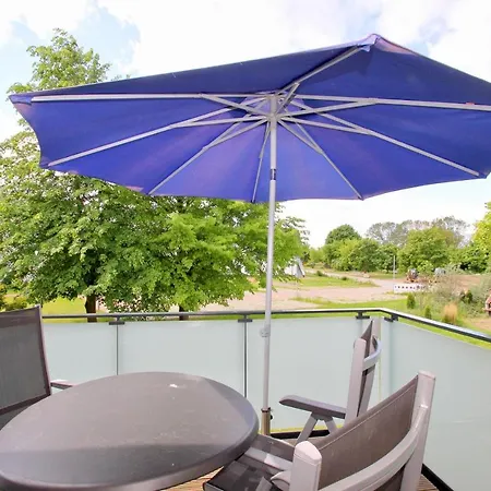 Strandnahe Mit Balkon, Gratis Nutzung Vom Ahoi Erlebnisbad Und Sauna In Sellin - Rex Rugia 30-7 アパート