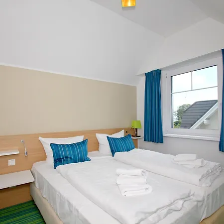 Strandnahe Mit Balkon, Gratis Nutzung Vom Ahoi Erlebnisbad Und Sauna In Sellin - Rex Rugia 30-7 アパート ロープベ